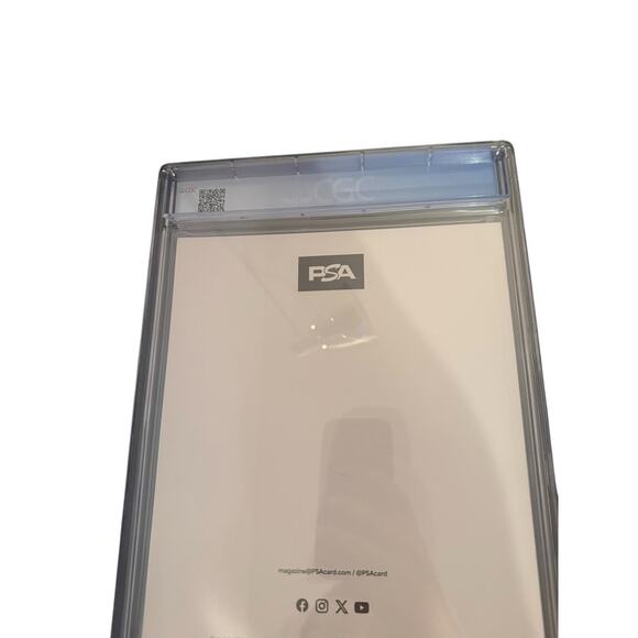 PSA Magazine #5 Collectors Universe August 2024 Wolverine Variant Cover CGC 9.0 - Picture 4 of 5